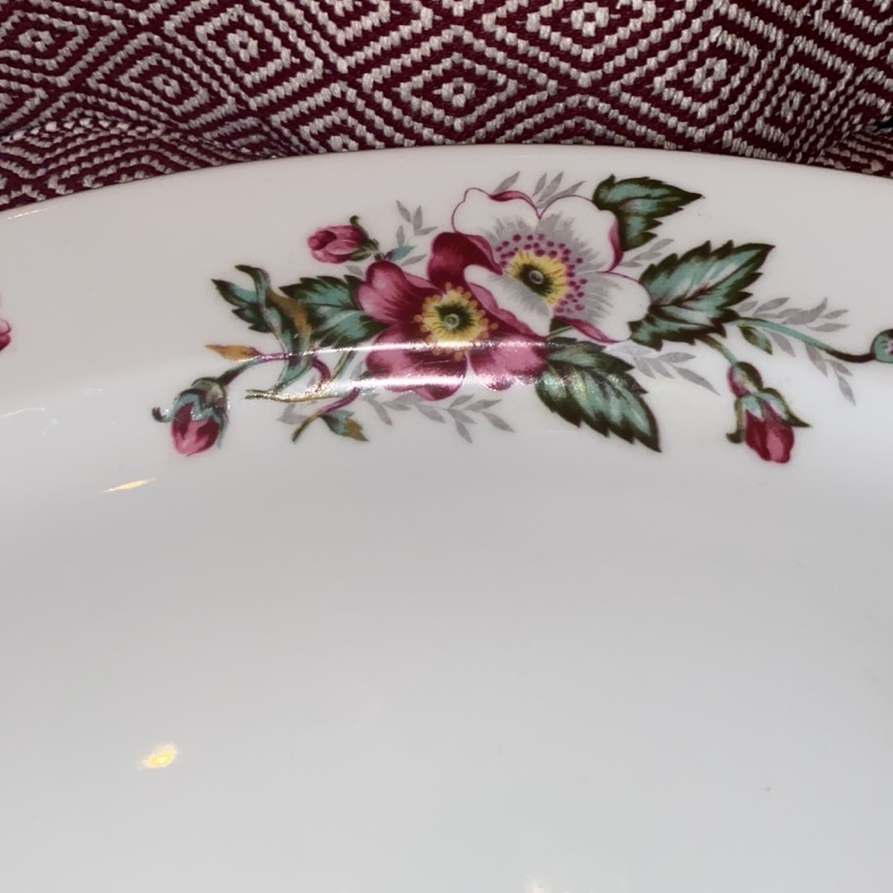 Vintage HIRA Fine China: PRAIRIE ROSE PATTERN, 16"x11.5" Large Serving Platter - Picture 4 of 5
